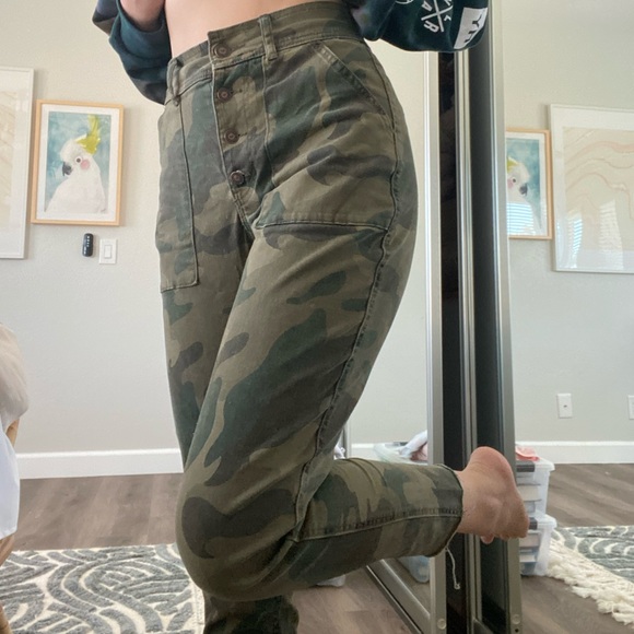 hollister pants - Picture 2 of 9